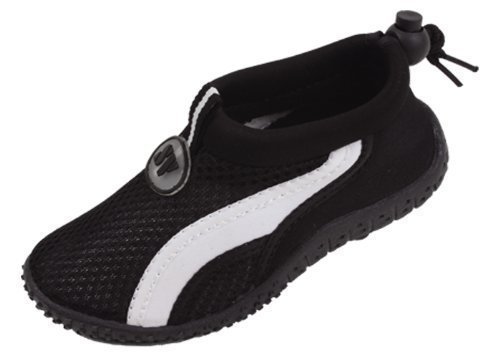 Best toddler water shoes